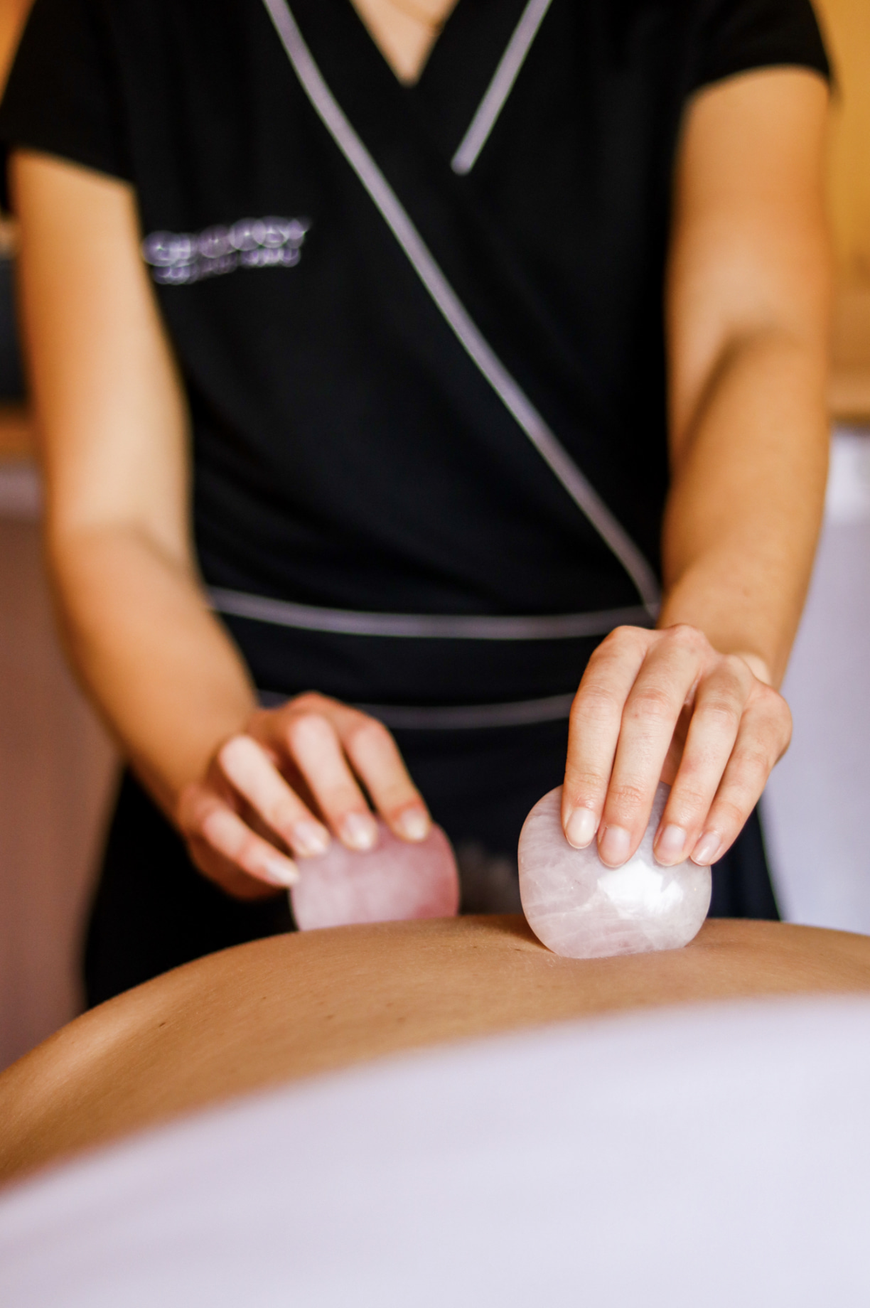 Massage de pière précieuses