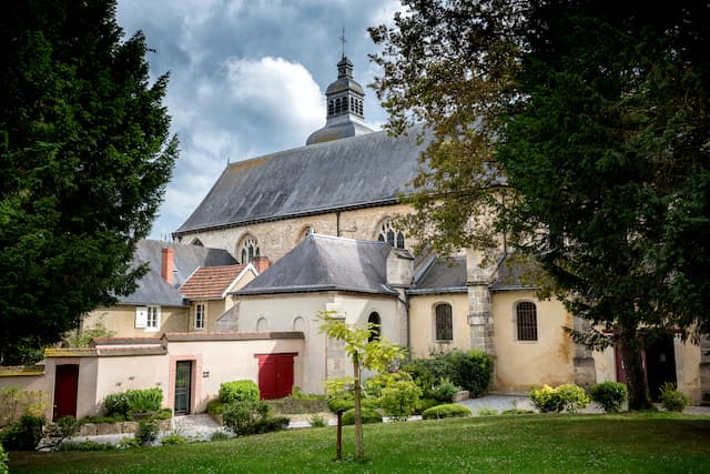 Vue de l'Abbaye de Saint Pierre de Hautvilliers et Dom Perignon et son jardin à Reims